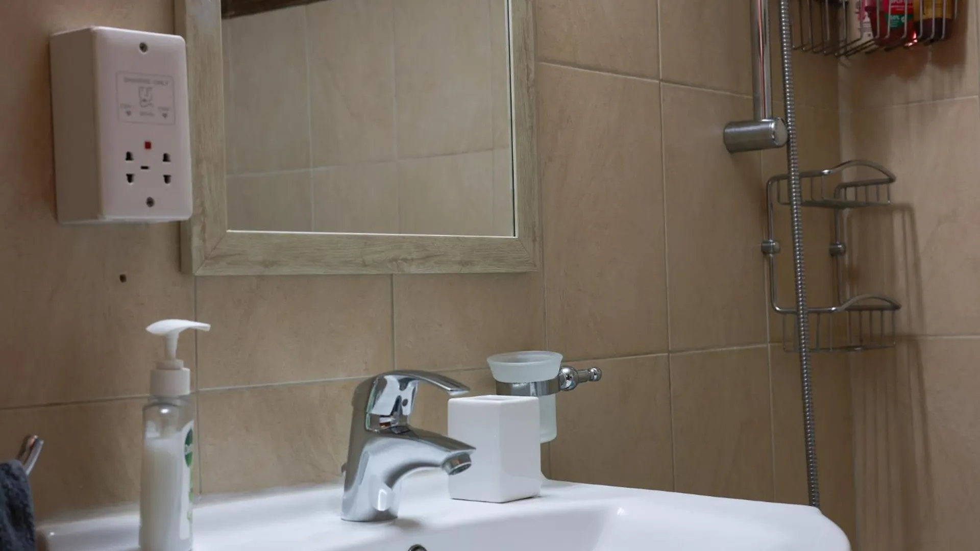 Piale Palms Makenzie Beach Front Apartment, Λάρνακα 0*,