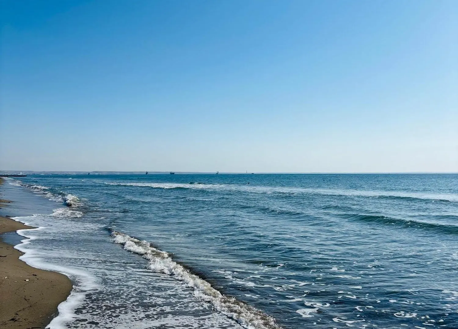 Piale Palms Makenzie Beach Front Apartment, Λάρνακα Κύπρος